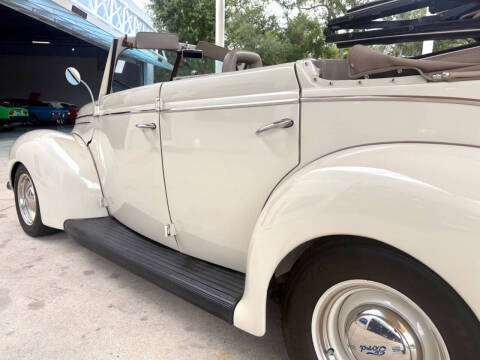 1939 Ford Deluxe