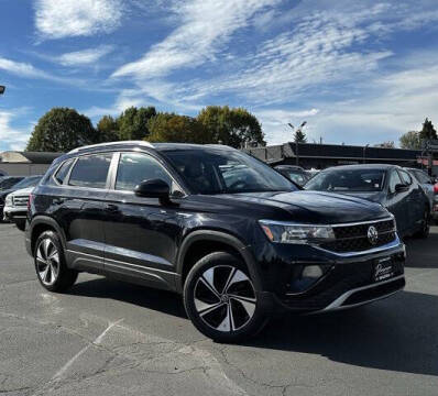 2024 Volkswagen Taos SE 4Motion