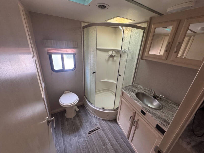 2019 Winnebago Minnie 2201