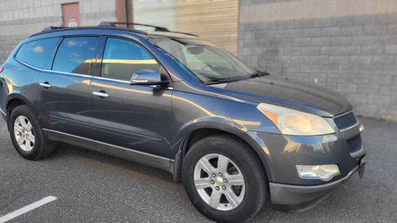 2011 Chevrolet Traverse 1LT's photo