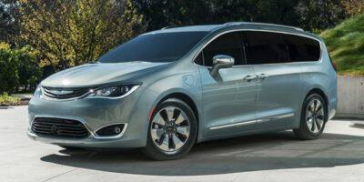 2017 Chrysler Pacifica Hybrid Touring Plus