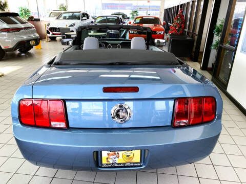 2007 Ford Mustang V6 Deluxe