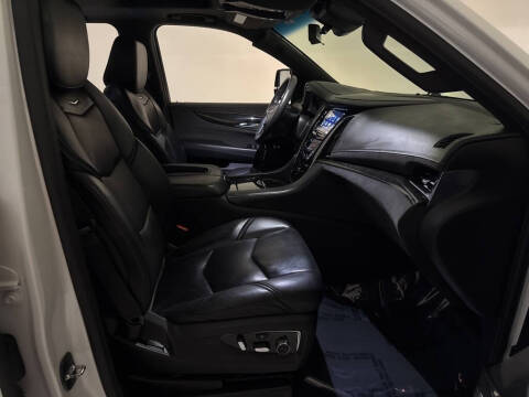 2018 Cadillac Escalade Platinum