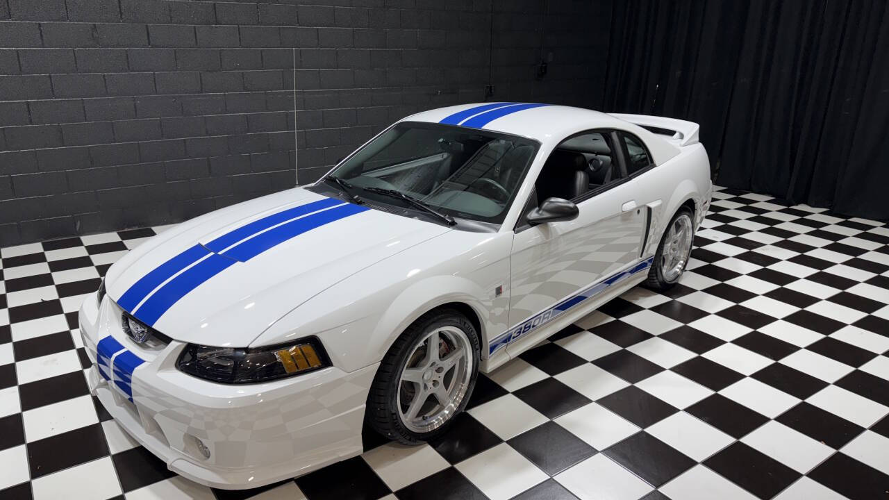 2003 Ford Mustang 10