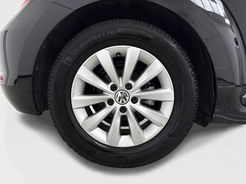 2018 Volkswagen Beetle 2.0T S