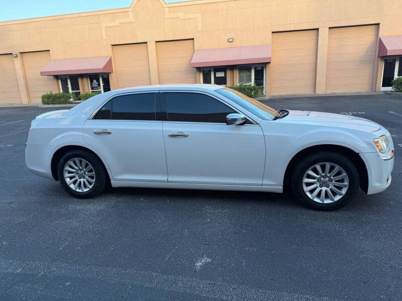 2014 Chrysler 300 C