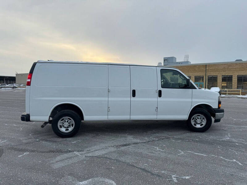 2019 Chevrolet Express 2500