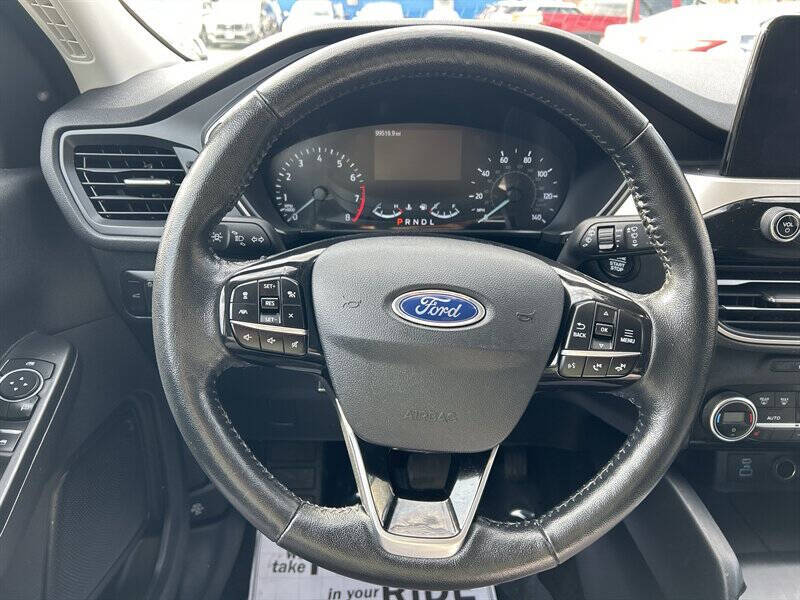 2021 Ford Escape SE