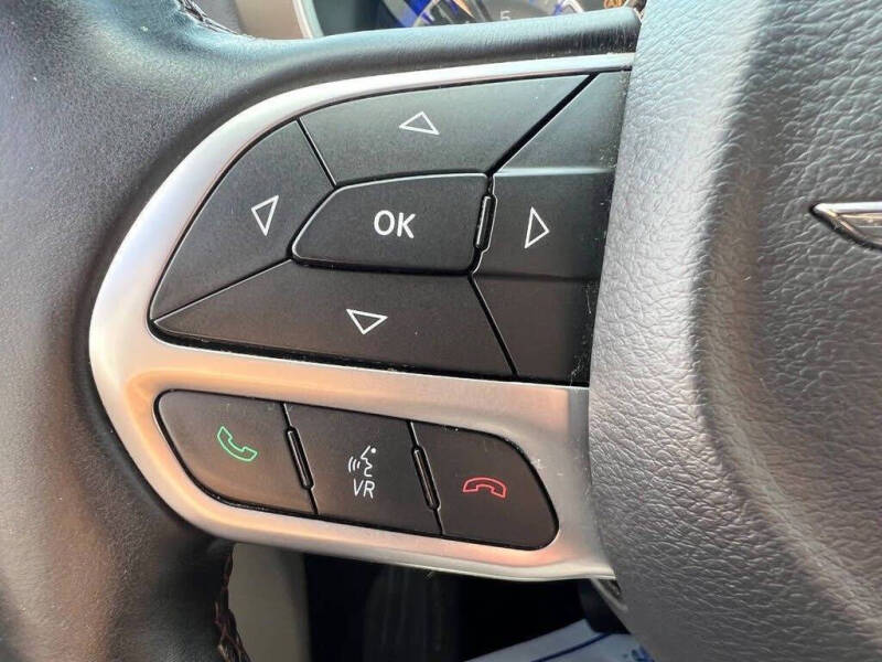 2017 Chrysler Pacifica Touring-L Plus