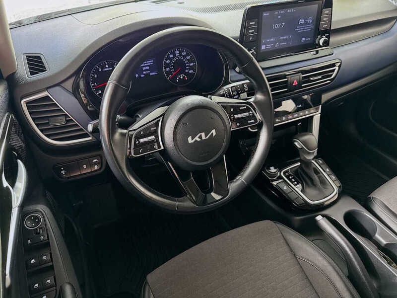 2023 Kia Seltos S