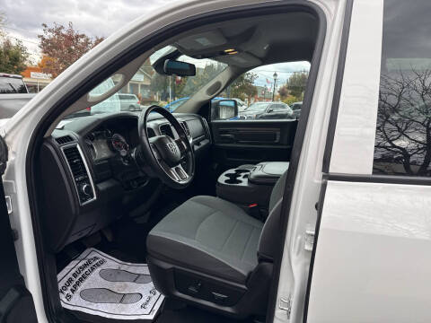 2022 RAM 1500 Classic SLT