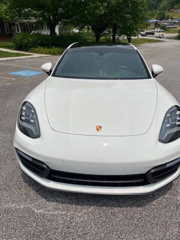 2021 Porsche Panamera