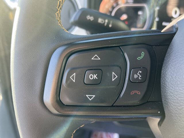 2024 Jeep Gladiator Sport S