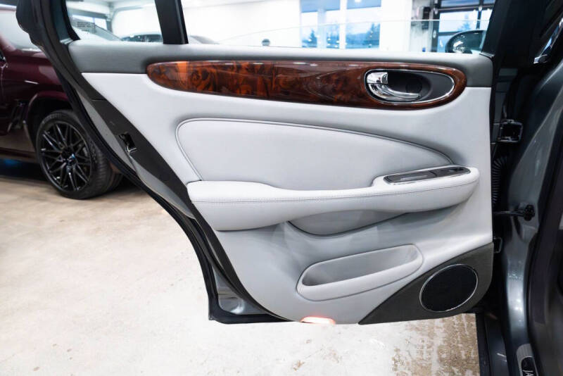 2005 Jaguar XJ-Series XJ8