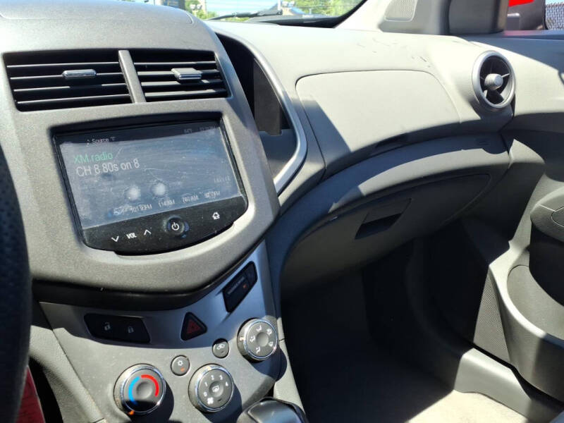 2016 Chevrolet Sonic LT Auto