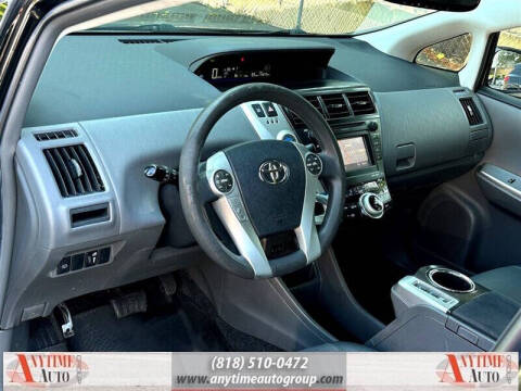 2012 Toyota Prius v Five