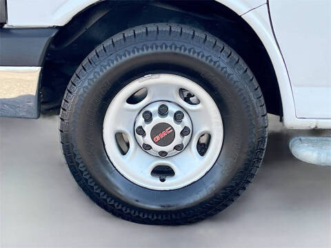 2022 GMC Savana 2500