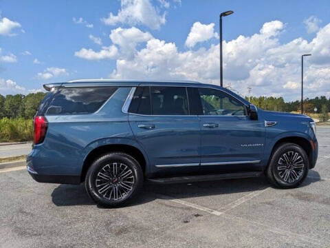 2025 GMC Yukon Elevation