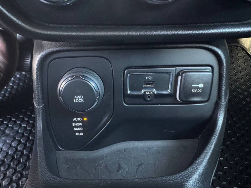 2017 Jeep Renegade Altitude