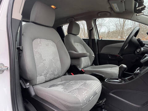 2018 Chevrolet Sonic LT Auto Fleet