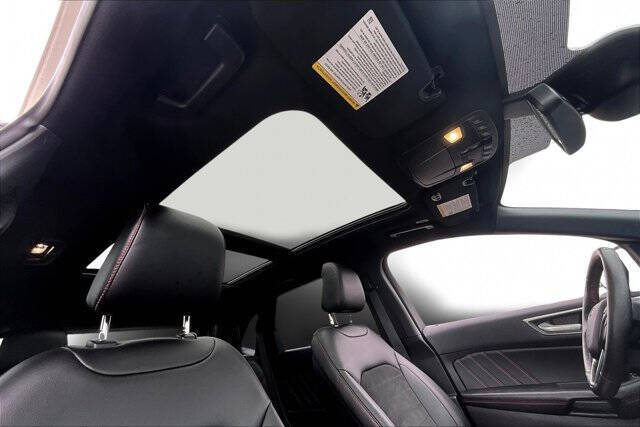 2022 Ford Edge ST-Line