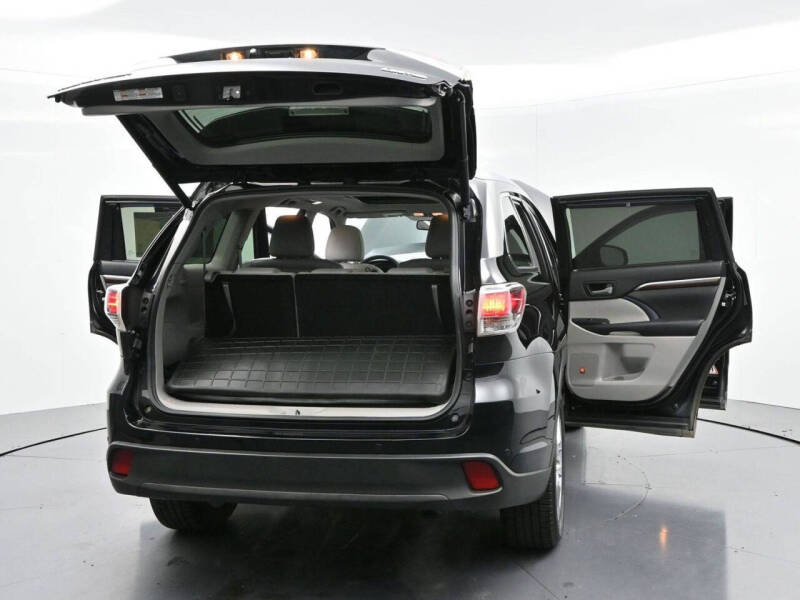 2016 Toyota Highlander Limited Platinum