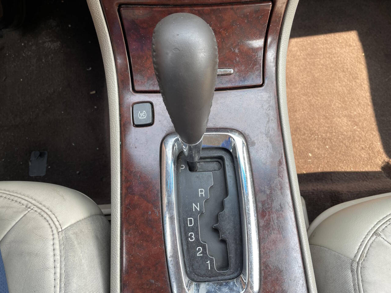 2009 Buick Lucerne for sale at Twin Cities Auctions in Elk River, MN