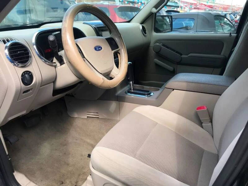2006 Ford Explorer
