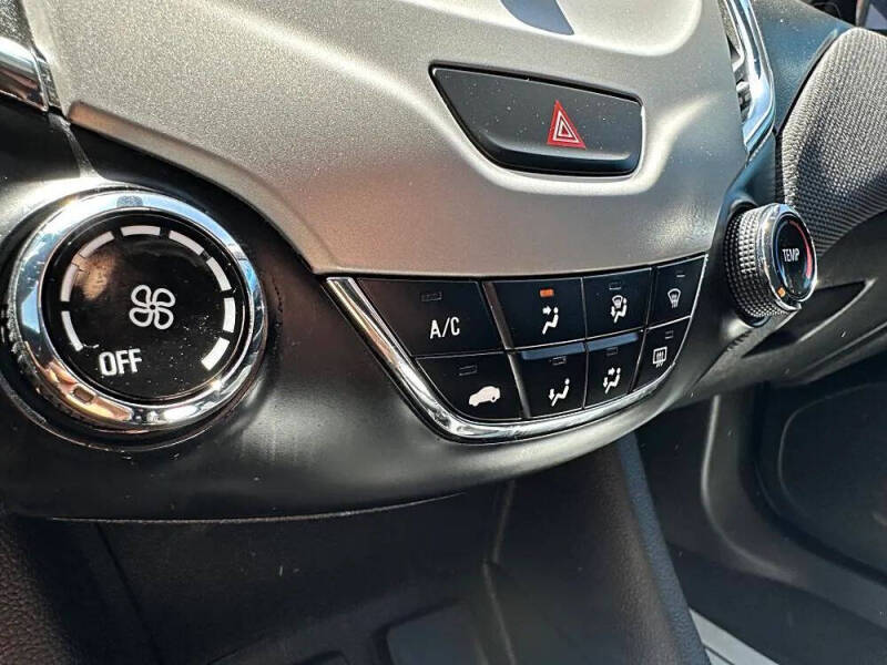 2017 Chevrolet Cruze LS Auto