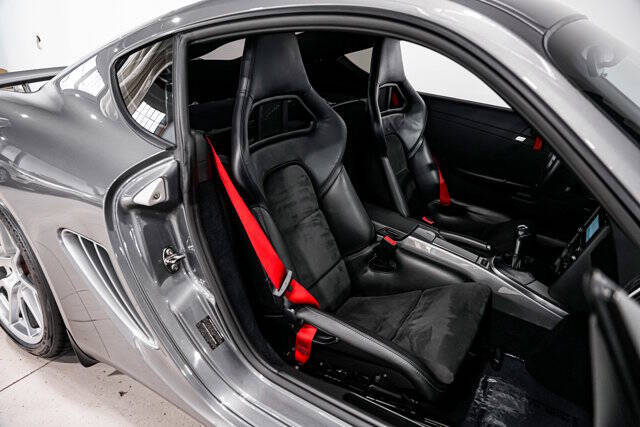 2012 Porsche Cayman R