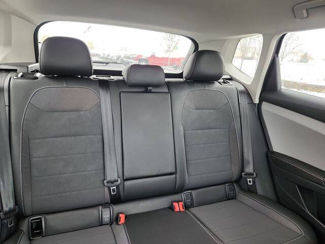 2024 Volkswagen Taos SE