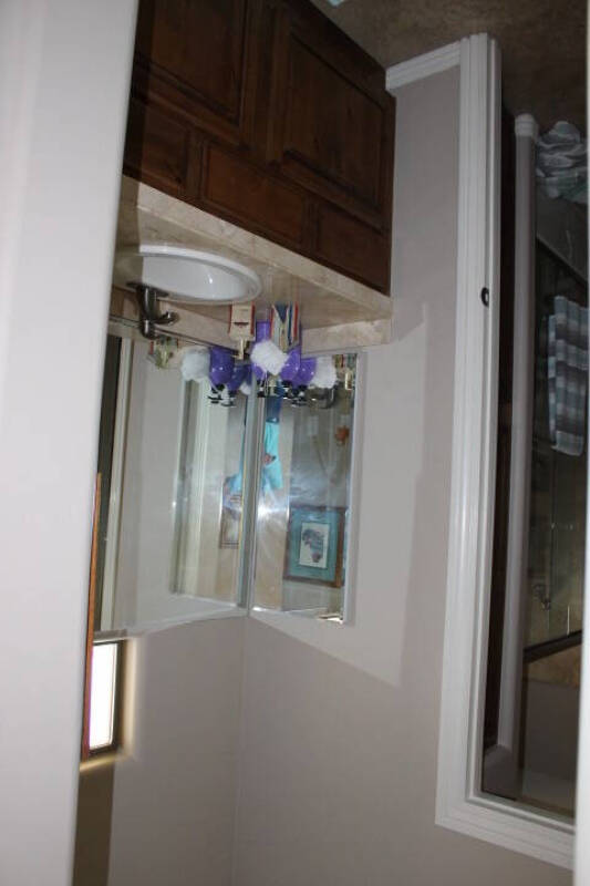 1985 custom home 3600 ft