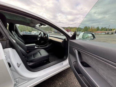 2018 Tesla Model 3 Mid Range