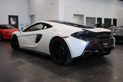 2017 McLaren 570GT