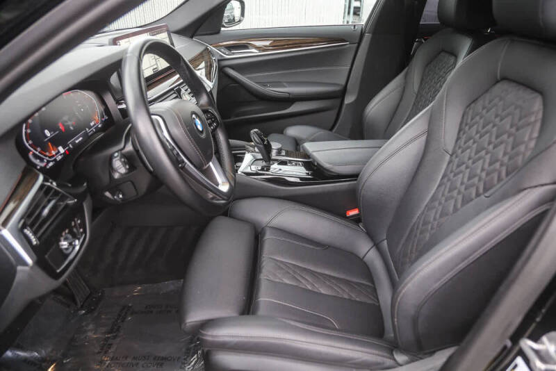 2023 BMW 5 Series 530i