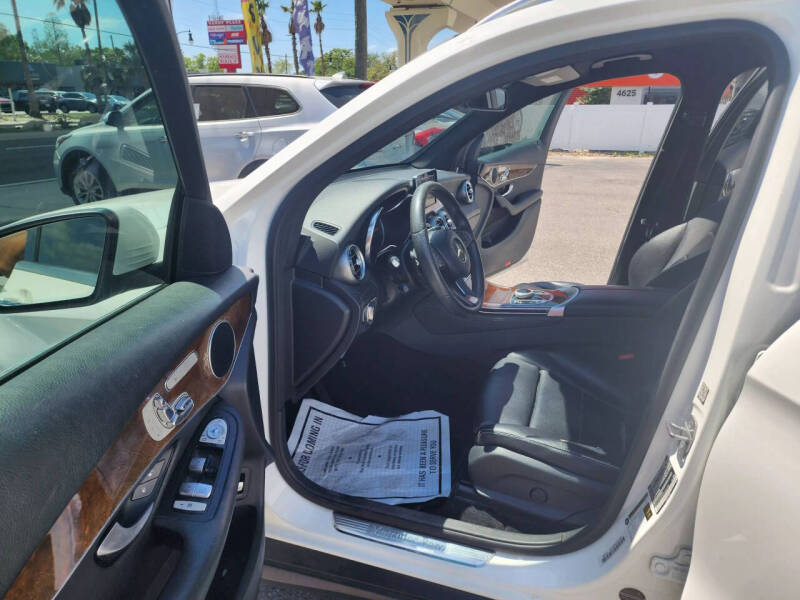 2017 Mercedes-Benz GLC GLC 300