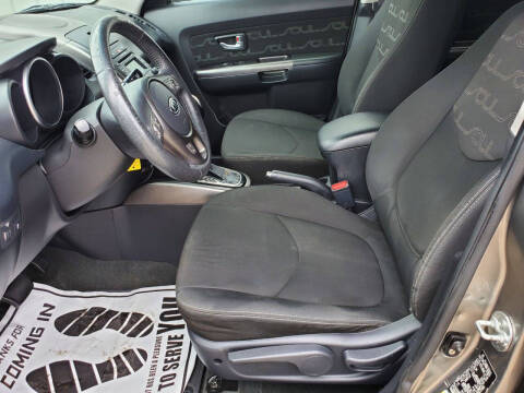 2012 Kia Soul +