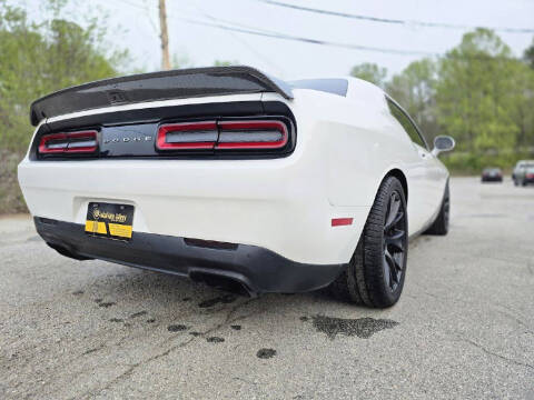 2015 Dodge Challenger SRT Hellcat