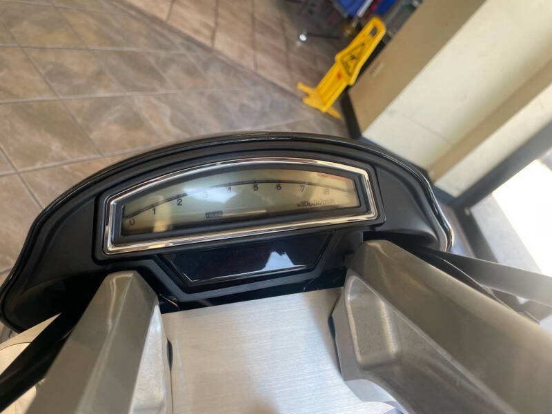 2025 Suzuki Boulevard M109R