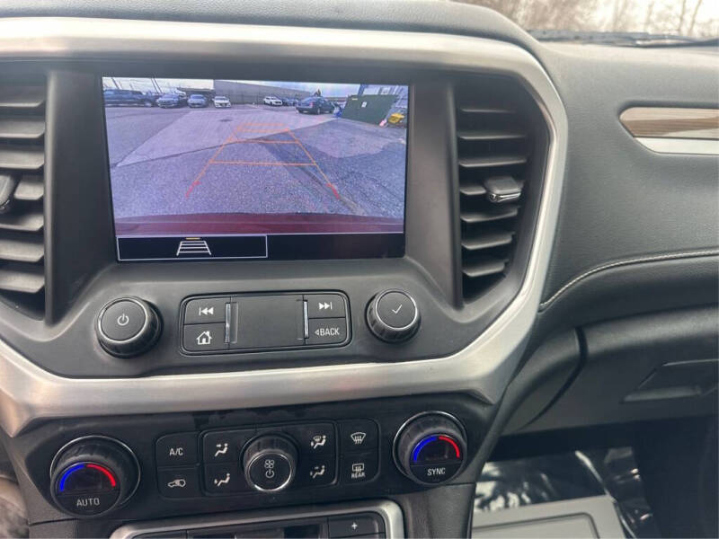2020 GMC Acadia SLE