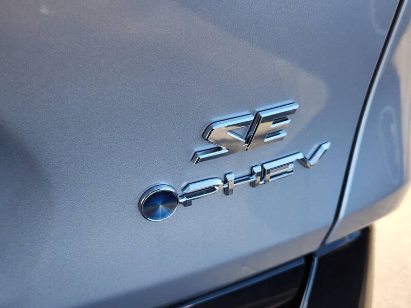 2025 Toyota RAV4 Plug-in Hybrid SE