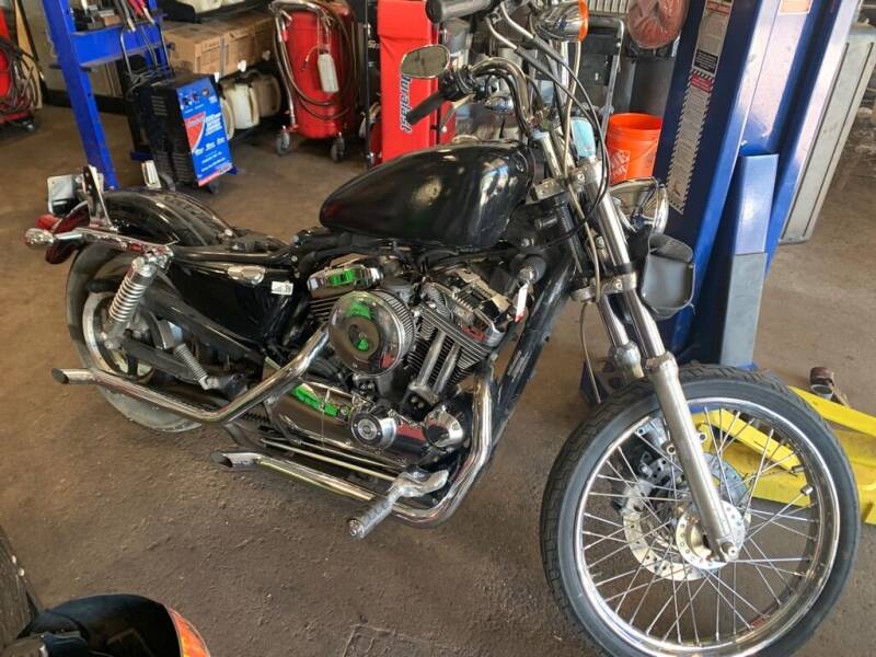 2005 Harley-Davidson SPORTSTER 1200 for sale at Dealswithwheels in Inver Grove Heights MN