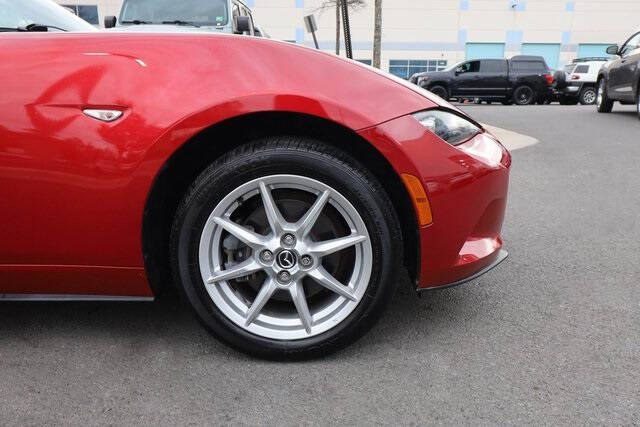 2016 Mazda MX-5 Miata Sport