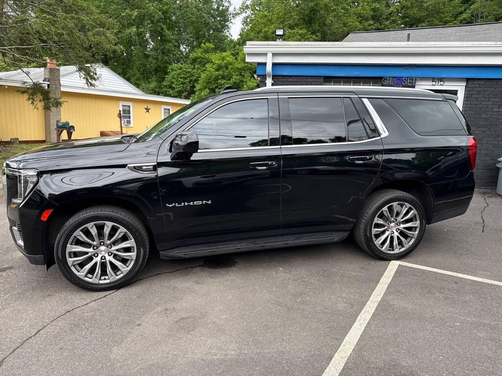 Black 2022 GMC Yukon SLE 4x4 SLE 4dr SUV 2