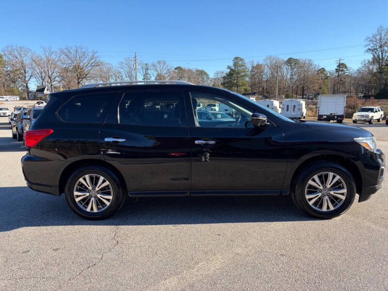 2018 Nissan Pathfinder SL