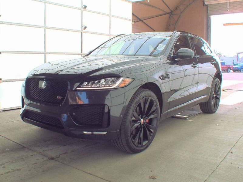 2019 Jaguar F-Pace S photo 3