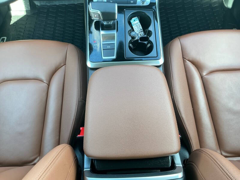 2022 Audi Q8 quattro Premium 55 TFSI