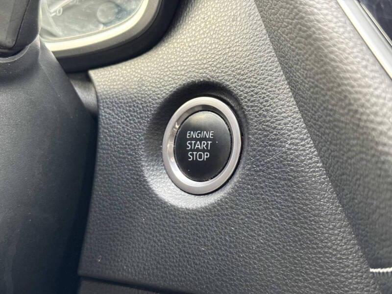 2024 Toyota Corolla Hatchback SE