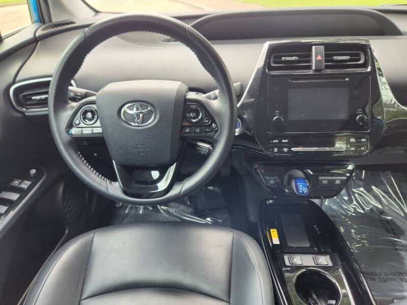 2019 Toyota Prius XLE