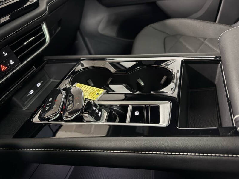 2024 Volkswagen Atlas Cross Sport SE 4Motion